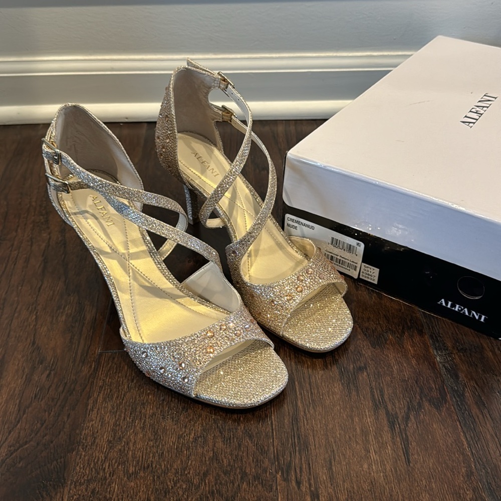 Alfani Heels, brand new in box. Size 8, sparkly gold